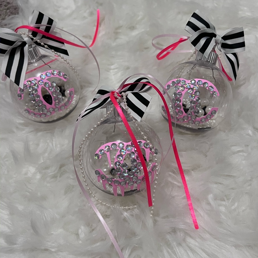 Chic Pink and Black Ornament Set